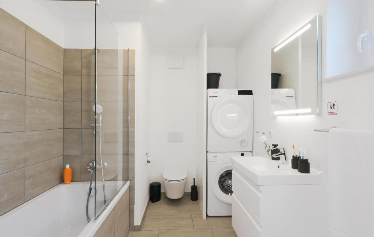 Cozy Apartment In Lembruch-Duemmer See With Wifi Luaran gambar